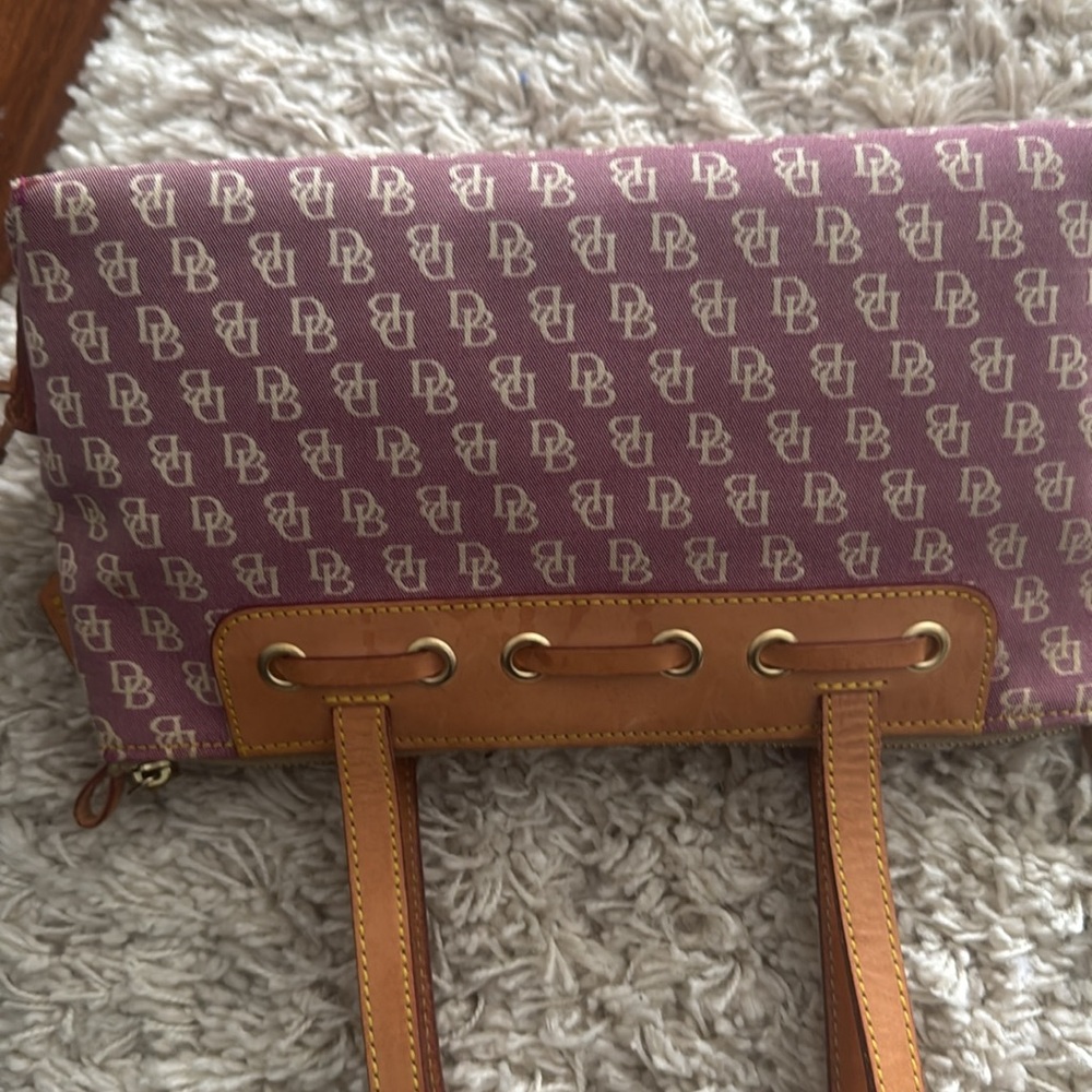 Dooney and Bourke pink satchel - Picture 2 of 7